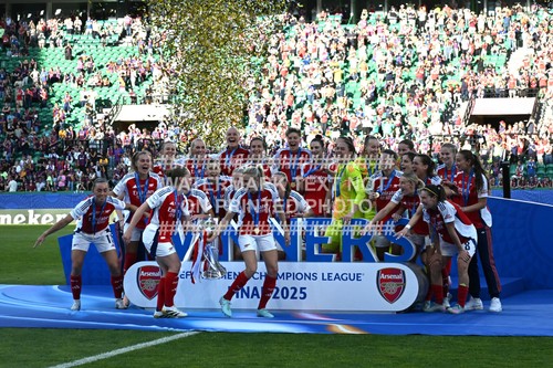 Arsenal women champions league - champions,