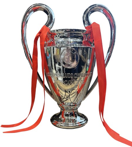 Kenny dalglish signed 32cm - kenny,